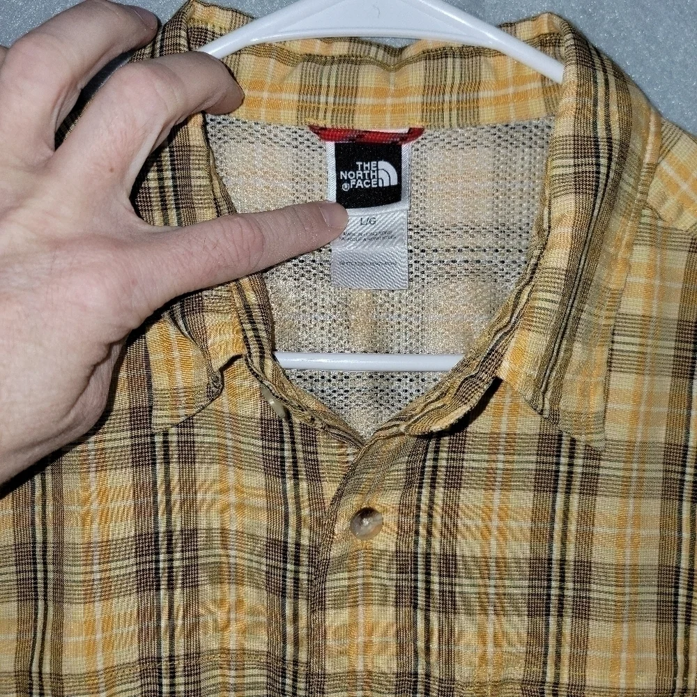 The North Face Mens Yellow Plaid Button Up Shirt Size Large